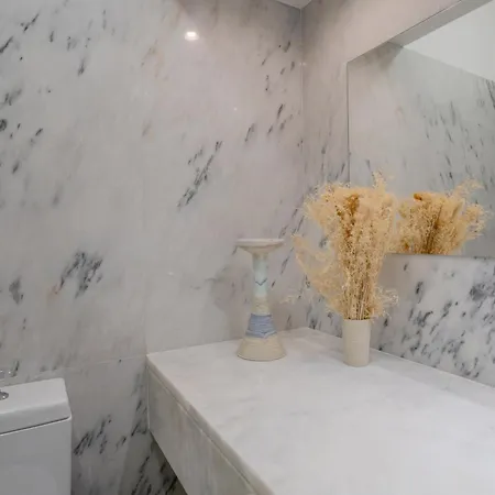 Neat ポンタ・デルガダ