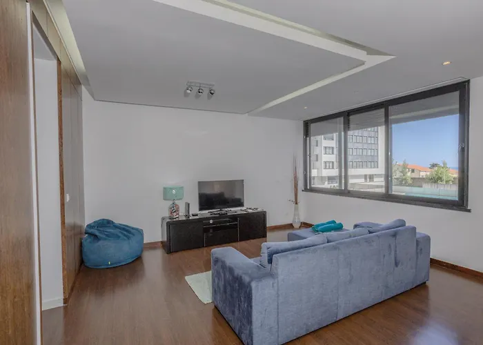 Neat * Ponta Delgada