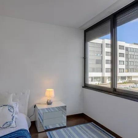 Neat 公寓 蓬塔德尔加达