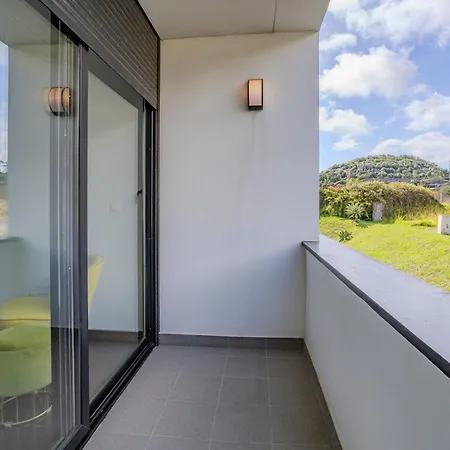 公寓 Neat 蓬塔德尔加达